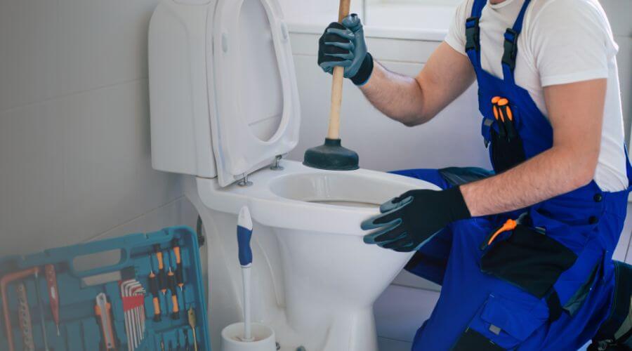 Professional septic tank pumping in Elk Grove Village, IL